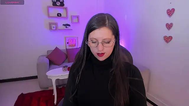 Isis_Dumont from StripChat