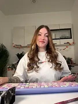 Customizable and immersive: Energize your taste buds and checkout our delicious choice of amateur cams liveshows with excited livestreamers getting their sweet physiques pounded with their beloved vibrating toys.