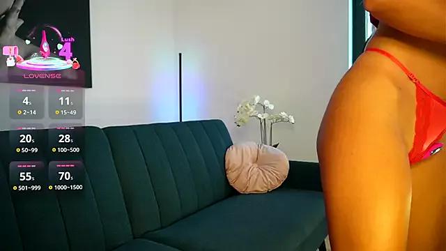 izzy_belle from StripChat is Freechat