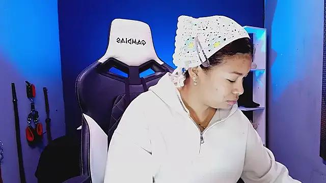 Customizable and immersive: Energize your taste buds and checkout our delicious choice of amateur cams liveshows with excited livestreamers getting their sweet physiques pounded with their beloved vibrating toys.