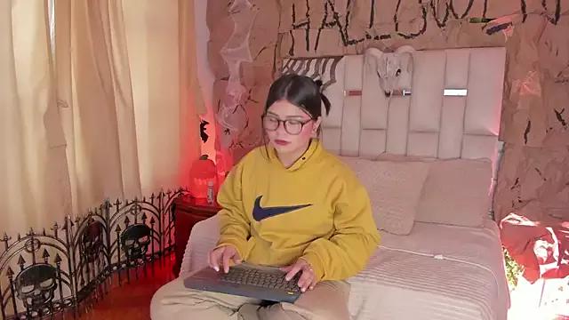Jade_Nmm from StripChat is Freechat