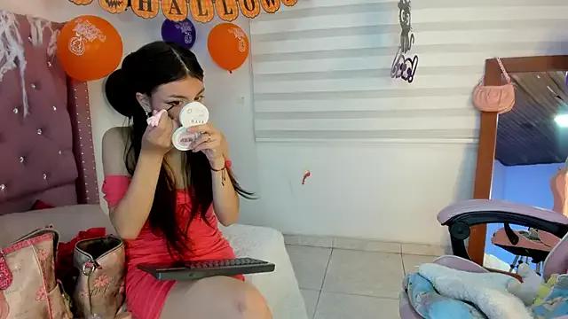 Customizable and immersive: Energize your taste buds and checkout our delicious choice of amateur cams liveshows with excited livestreamers getting their sweet physiques pounded with their beloved vibrating toys.