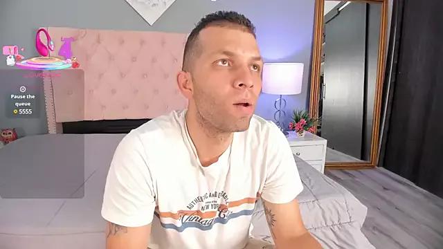 Customizable and immersive: Energize your taste buds and checkout our delicious choice of amateur cams liveshows with excited livestreamers getting their sweet physiques pounded with their beloved vibrating toys.