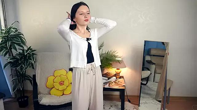 JanellHousen from StripChat is Freechat