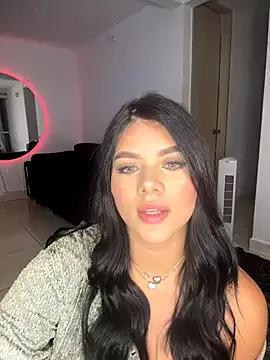 Janettcruz from StripChat is Freechat