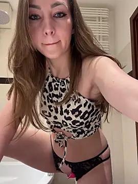 Customizable and immersive: Energize your taste buds and checkout our delicious choice of amateur cams liveshows with excited livestreamers getting their sweet physiques pounded with their beloved vibrating toys.