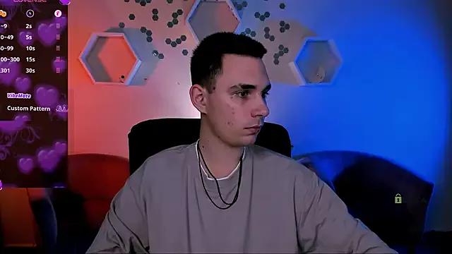 jason_sweety from StripChat is Freechat