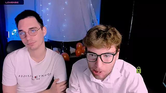 jason_sweety from StripChat is Freechat