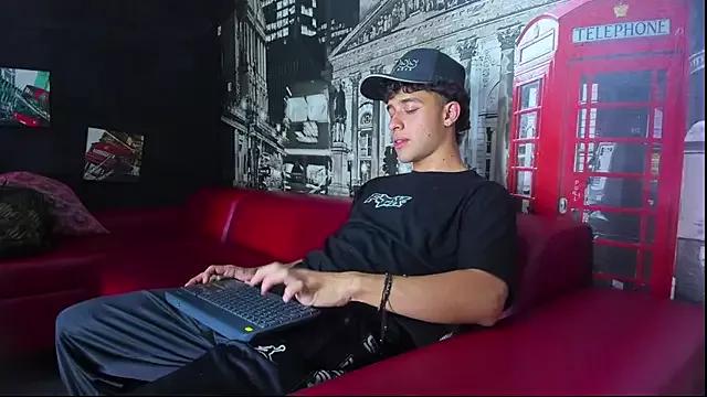 Jeff_Lucky5 from StripChat is Freechat