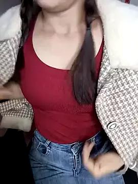 Customizable and immersive: Energize your taste buds and checkout our delicious choice of amateur cams liveshows with excited livestreamers getting their sweet physiques pounded with their beloved vibrating toys.