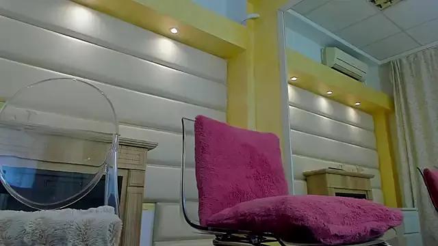 Jelly_Bee from StripChat is Freechat