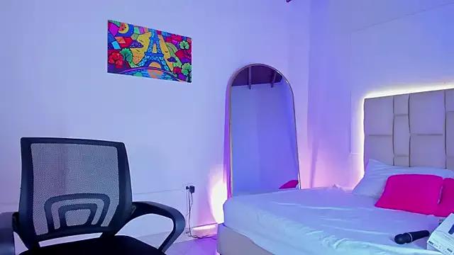 JennyLawrence from StripChat is Freechat
