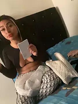 Customizable and immersive: Energize your taste buds and checkout our delicious choice of amateur cams liveshows with excited livestreamers getting their sweet physiques pounded with their beloved vibrating toys.