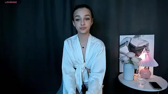 Jessie_meow from StripChat is Freechat