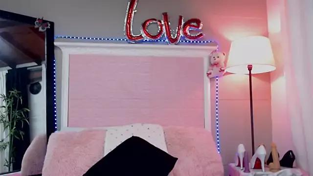 Customizable and immersive: Energize your taste buds and checkout our delicious choice of amateur cams liveshows with excited livestreamers getting their sweet physiques pounded with their beloved vibrating toys.