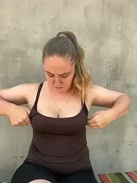 Joannakiss from StripChat is Freechat