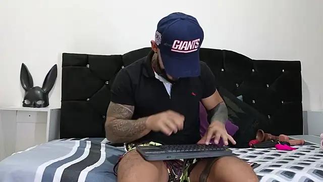 Customizable and immersive: Energize your taste buds and checkout our delicious choice of amateur cams liveshows with excited livestreamers getting their sweet physiques pounded with their beloved vibrating toys.