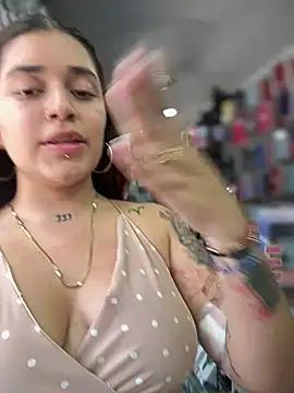 Customizable and immersive: Energize your taste buds and checkout our delicious choice of amateur cams liveshows with excited livestreamers getting their sweet physiques pounded with their beloved vibrating toys.