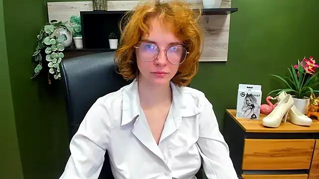 juicyPenny from StripChat is Freechat
