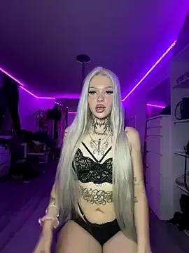 Julamayana from StripChat is Freechat