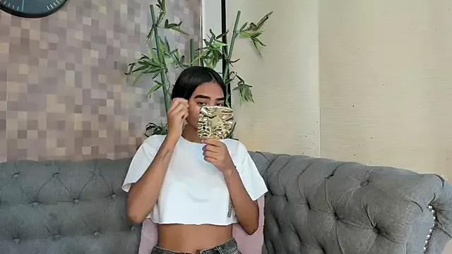 Customizable and immersive: Energize your taste buds and checkout our delicious choice of amateur cams liveshows with excited livestreamers getting their sweet physiques pounded with their beloved vibrating toys.