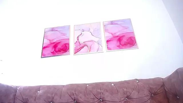 JulietaMills from StripChat is Freechat
