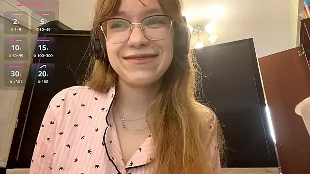 JuneCooper from StripChat is Freechat