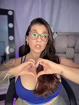 Customizable and immersive: Energize your taste buds and checkout our delicious choice of amateur cams liveshows with excited livestreamers getting their sweet physiques pounded with their beloved vibrating toys.