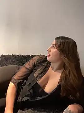 kamel-ayesha from StripChat is Freechat