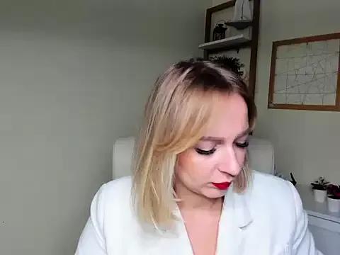 Karenblond from StripChat is Freechat