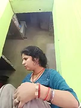 Karishma_cute from StripChat is Freechat