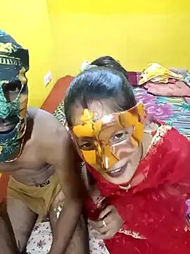 Karisma-sexy-couple from StripChat is Freechat