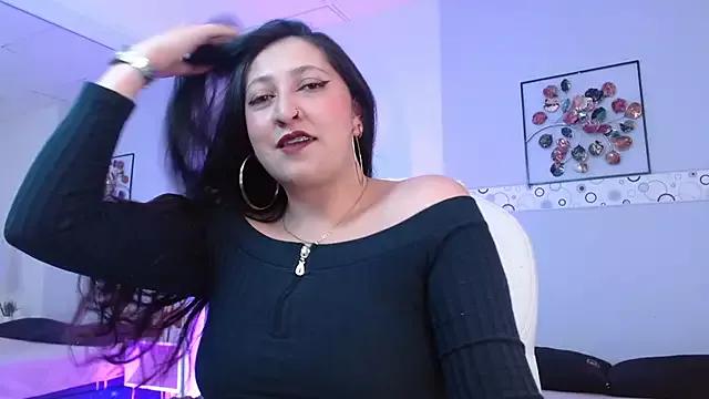Customizable and immersive: Energize your taste buds and checkout our delicious choice of amateur cams liveshows with excited livestreamers getting their sweet physiques pounded with their beloved vibrating toys.