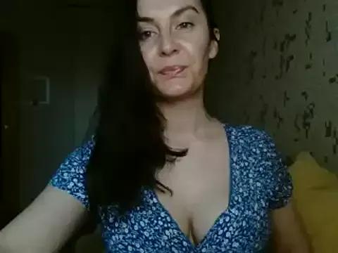 KatalinaQE from StripChat is Freechat