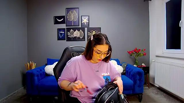 Customizable and immersive: Energize your taste buds and checkout our delicious choice of amateur cams liveshows with excited livestreamers getting their sweet physiques pounded with their beloved vibrating toys.