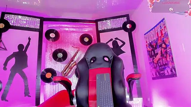katha_Crawford from StripChat is Freechat