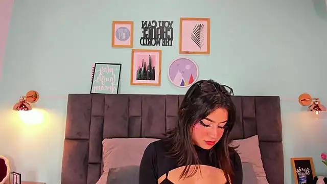 Customizable and immersive: Energize your taste buds and checkout our delicious choice of amateur cams liveshows with excited livestreamers getting their sweet physiques pounded with their beloved vibrating toys.