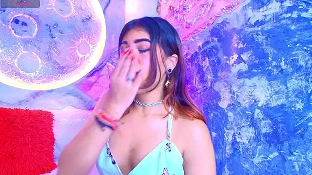 Customizable and immersive: Energize your taste buds and checkout our delicious choice of amateur cams liveshows with excited livestreamers getting their sweet physiques pounded with their beloved vibrating toys.