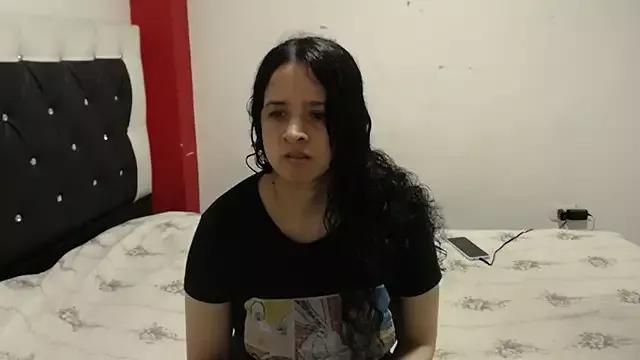 Katty_Bones from StripChat