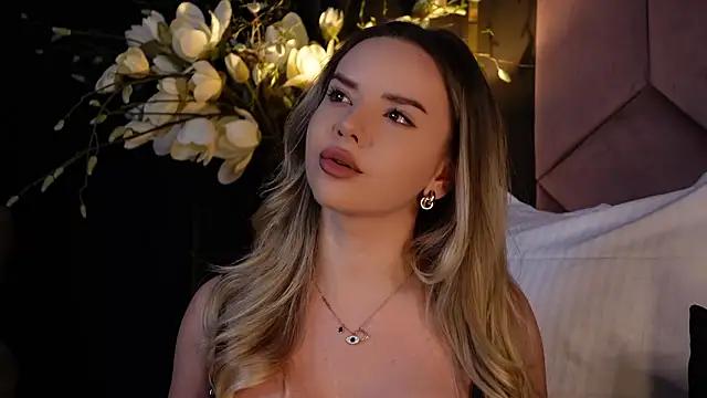 Customizable and immersive: Energize your taste buds and checkout our delicious choice of amateur cams liveshows with excited livestreamers getting their sweet physiques pounded with their beloved vibrating toys.