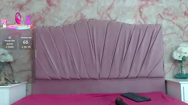 Customizable and immersive: Energize your taste buds and checkout our delicious choice of amateur cams liveshows with excited livestreamers getting their sweet physiques pounded with their beloved vibrating toys.