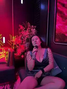 Customizable and immersive: Energize your taste buds and checkout our delicious choice of amateur cams liveshows with excited livestreamers getting their sweet physiques pounded with their beloved vibrating toys.