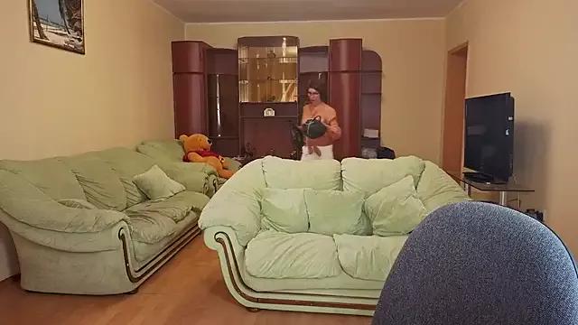 Kelly_Fleur from StripChat is Freechat