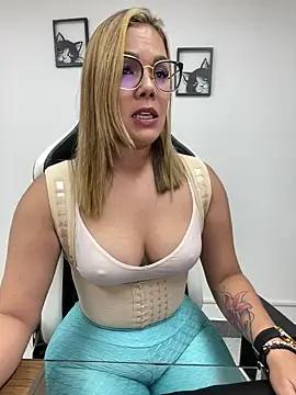 Customizable and immersive: Energize your taste buds and checkout our delicious choice of amateur cams liveshows with excited livestreamers getting their sweet physiques pounded with their beloved vibrating toys.