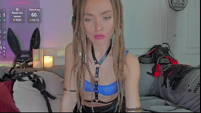 Customizable and immersive: Energize your taste buds and checkout our delicious choice of amateur cams liveshows with excited livestreamers getting their sweet physiques pounded with their beloved vibrating toys.