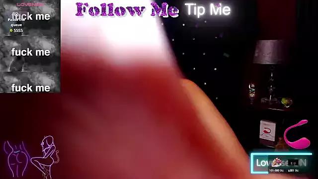 KellyLIcker69x from StripChat is Freechat