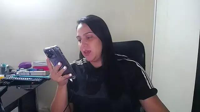 Customizable and immersive: Energize your taste buds and checkout our delicious choice of amateur cams liveshows with excited livestreamers getting their sweet physiques pounded with their beloved vibrating toys.