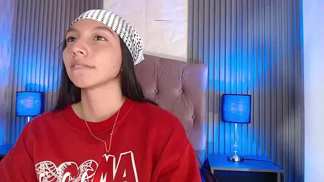 kendall_saenz from StripChat is Freechat
