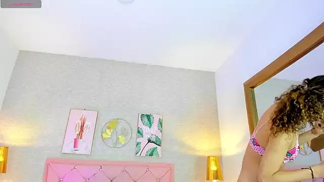 Customizable and immersive: Energize your taste buds and checkout our delicious choice of amateur cams liveshows with excited livestreamers getting their sweet physiques pounded with their beloved vibrating toys.