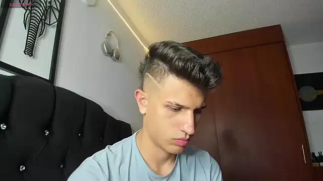 kevin_ahss from StripChat is Freechat